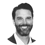 Expert Round Photo B&W - Adam Mincham
